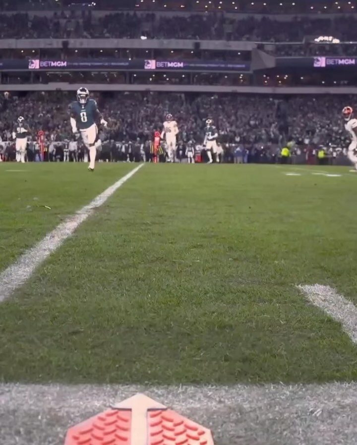 Instagram post from 3gtv1. This post is in position 1.